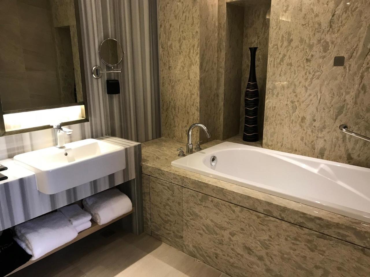 Mercure Chengdu Huapaifang מראה חיצוני תמונה